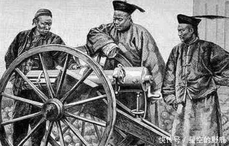 阿古柏|面对英国和俄国两大帝国的夹攻，左宗棠的应对不愧为国之柱石！