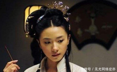 摸一摸寡妇|“摸摸寡妇床头灰,便知牌坊给不给”寓意着什么?封建女性的悲哀