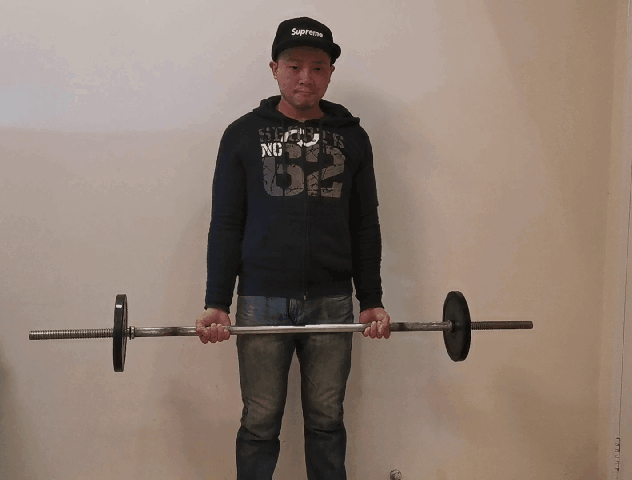 肱二头肌|美国肌肉帅哥身高2米，杠铃深蹲180公斤，4个动作提升手臂围度