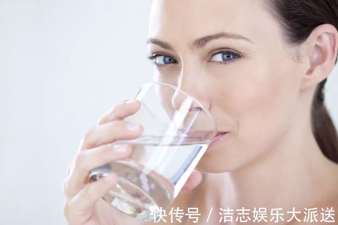 血液粘稠|多喝水不如会喝水,“4个时间”是喝水的黄金时段,坚持做会健康