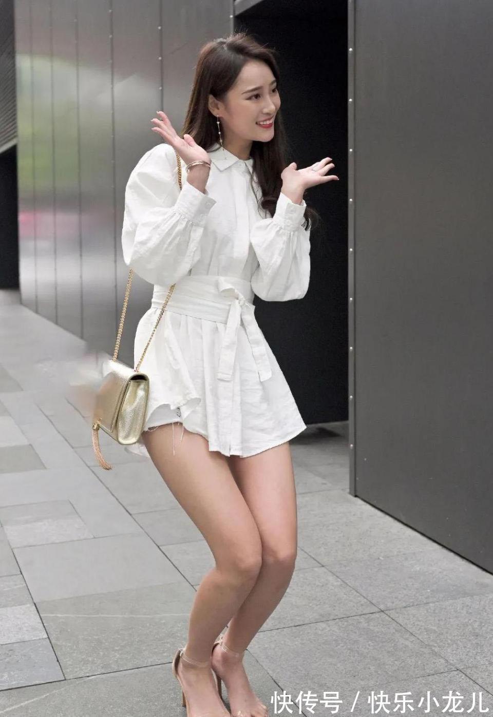 优雅|确认过眼神,你是对的人,怎么会有如此优雅的少女啊,一起吃饭吧