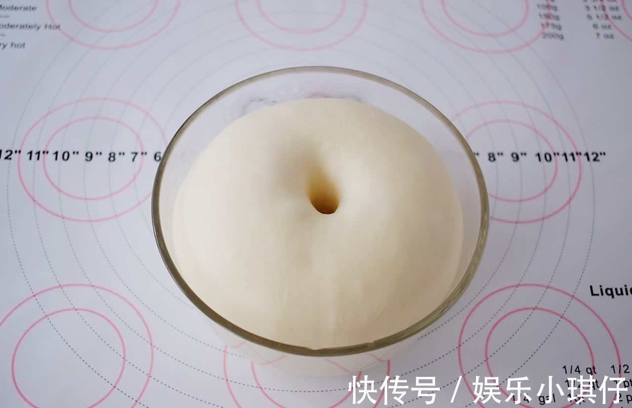 外酥|红豆沙饼，外酥里嫩，软糯美味热乎乎