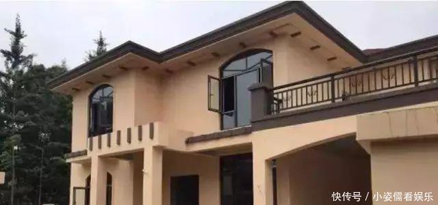 地基|赚钱了,要回家盖一栋这样的别墅,带开放式车库,让邻里都来羡慕
