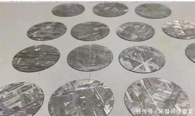 大c论表:中毒!劳力士迪通拿陨石字面制作全过程分享