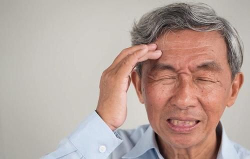 稳定|高血脂的人,在这3个时间段喝水,能稳定血脂水平,是哪3个?