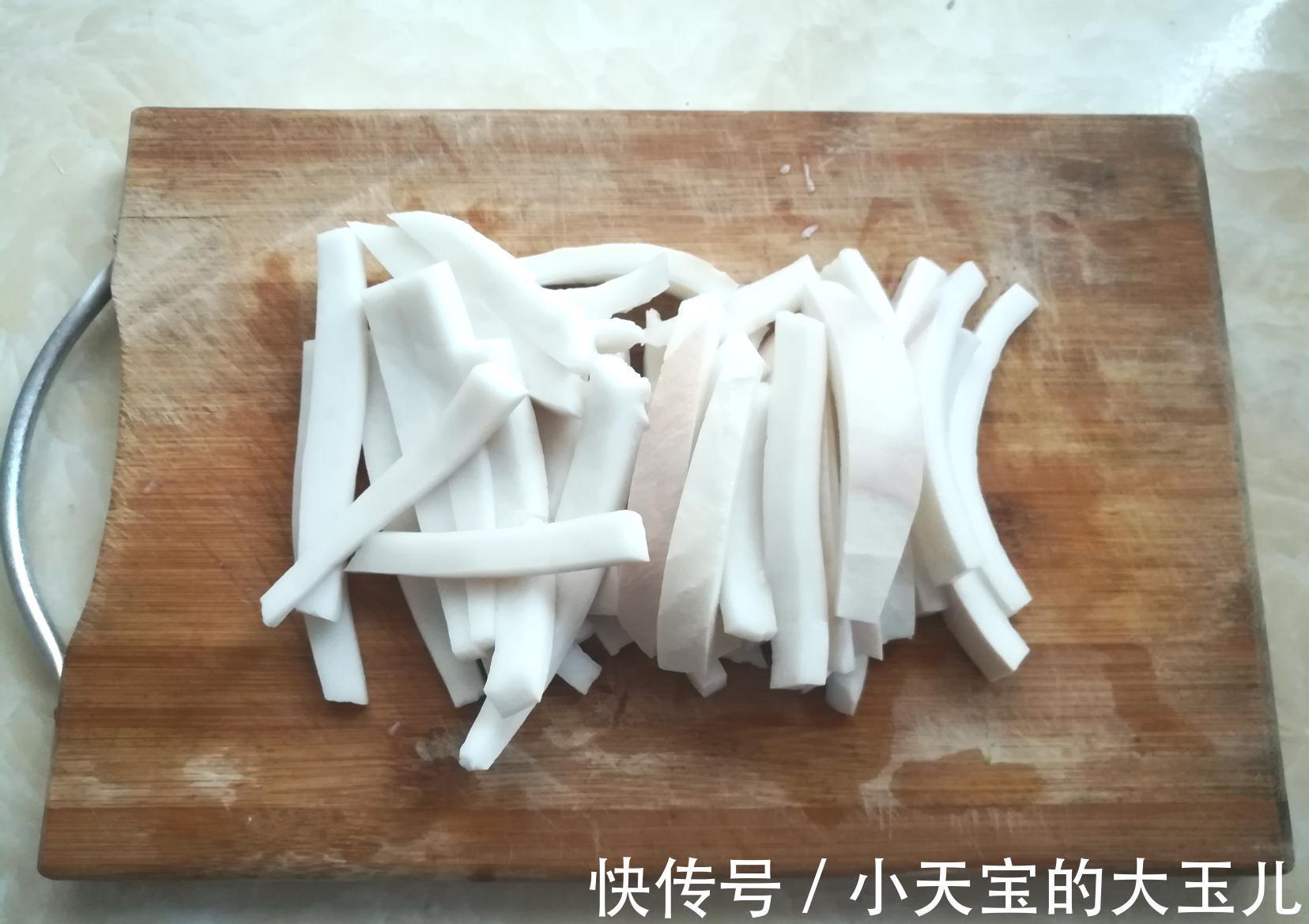 喝汤|冬天吃肉不如喝汤,若条件允许,这汤1周喝2次,补血安神又助眠