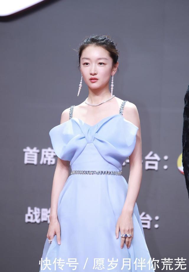 吸睛|2020第一场红毯,杨超越唐嫣绝美吴磊热巴像漫画主角,乔欣最吸睛