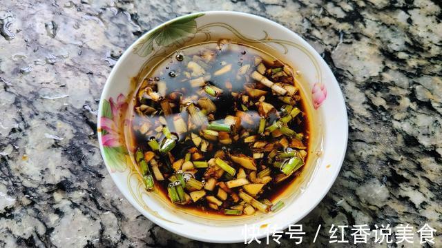 白灼虾别用水煮,老渔民教我一个做法,鲜香好吃,每次都吃光