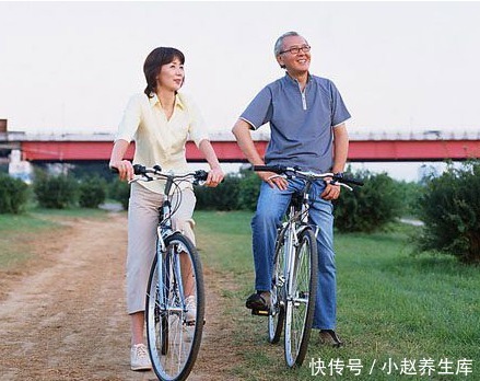 健康|肝不好的人,有5个症状,要想肝脏健康,少吃四食,常做五件事