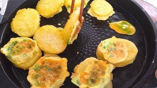 葱花鸡蛋液|土豆这样做真好吃,饭店都买不到,咸香适口,葱香浓郁,太解馋了