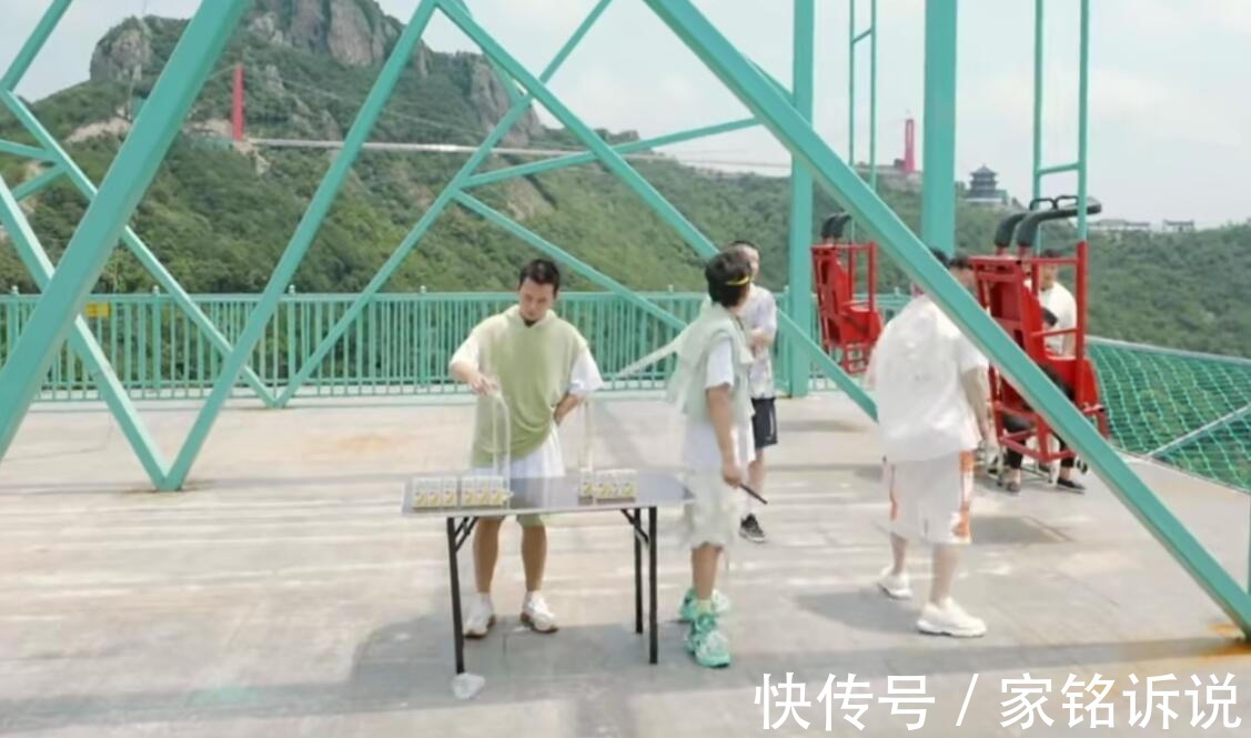 张鹤伦队大获全胜却依然很惨，最扣题的游戏被节目组忽视令人尴尬