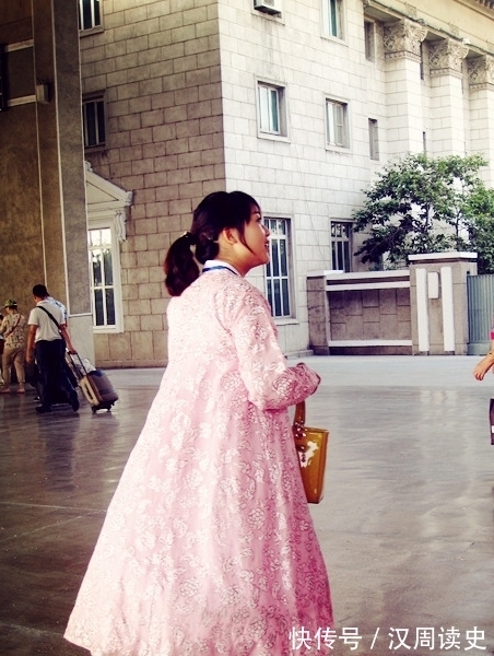 超短裙 朝鲜女孩,长在高跟鞋上的美丽