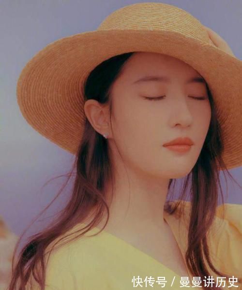 脸型|女人过了48岁,尽量避开这3种发型,尤其是第2种,显老又土气