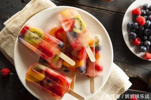 健康|专家提醒：晚上睡前尽量别吃东西，尤其是这2种食物，不妨了解下