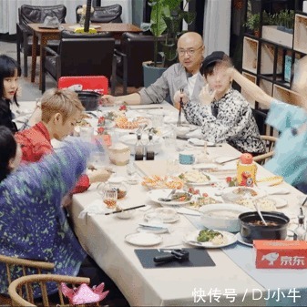 别怕,这次轮到山争哥哥研究姐学了