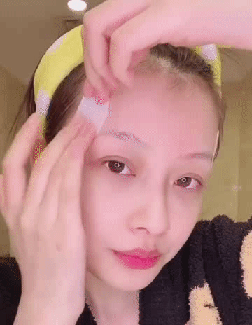 那些脸上没瑕疵的人，都在“酸”些什么？