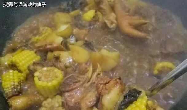  东北|东北朋友请吃饭，三人只点一道菜，菜没吃完，白酒喝了3瓶，服气