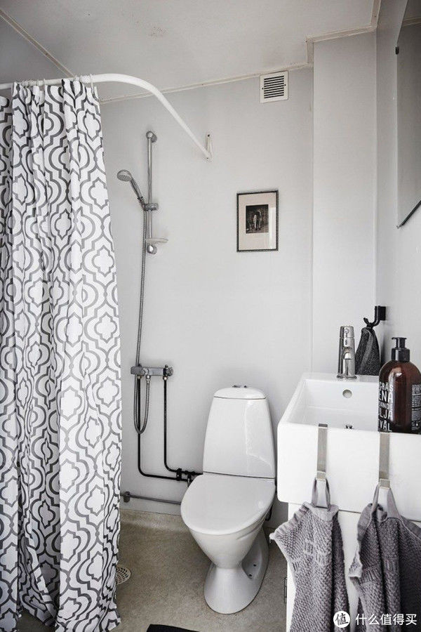 逆袭|面积不足5㎡的卫生间如何「完美逆袭」？