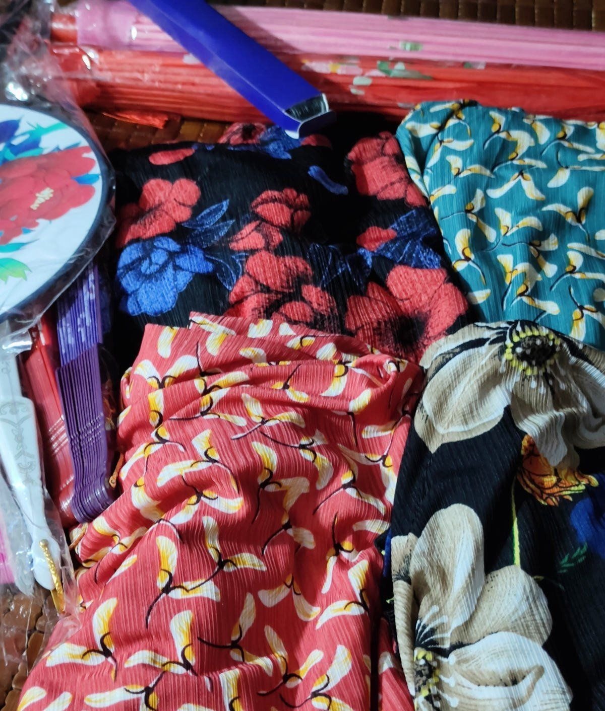 家有旧衣服别急着扔,还有这些用途,适合心灵手巧的你