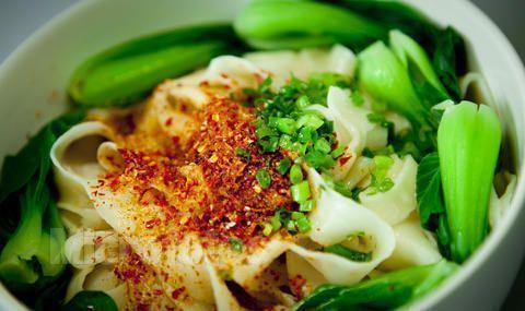 陕西人最爱吃的4种面条，即便吃多长肉，也不在乎，天天吃都不腻