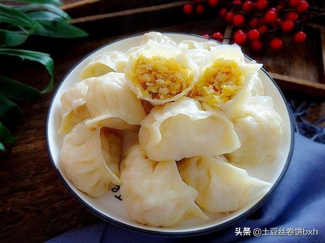 蒸饺|八月，要吃一顿这个馅的饺子，薄皮馅大，鲜香开胃，舒心贴秋膘