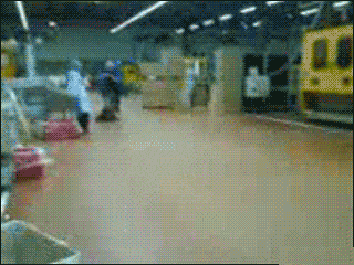 |搞笑GIF段子：现在没点才艺，现在连婚也不好意思结了！