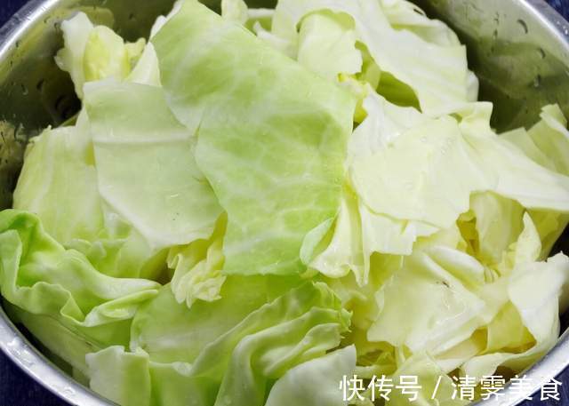 炒土豆丝|手撕包菜,先焯水还是先浸泡都不对,掌握3点,包菜又香又脆