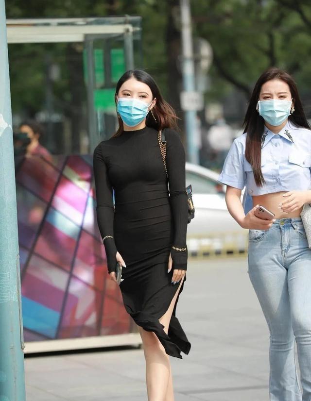 优雅 迷人时尚的服饰展现出女性魅力,舒适个性,优雅大方