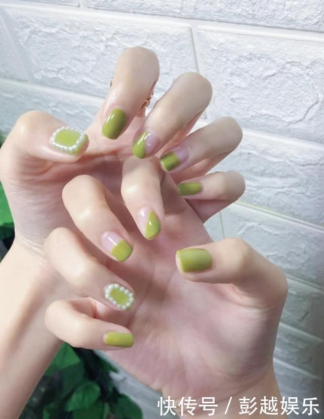 超适合春天的五款美甲,原谅色最受欢迎,看过的都纷纷被种草