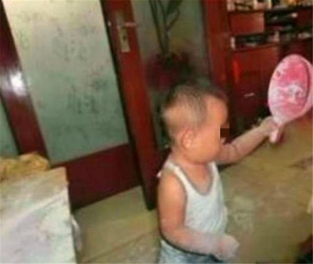 老人家|“最勤快宝宝”走红,趁奶奶睡觉帮忙蒸馒头,网友画面“太美”