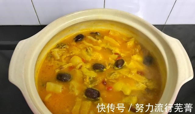 花胶|冬天寒冷干燥,女人要多喝这汤,营养滋润,胶质满满又驱寒!