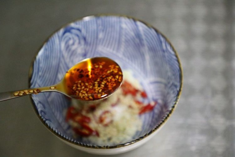 家常蒜蓉秋葵,简单快手,5分钟就上桌,家人抢着吃