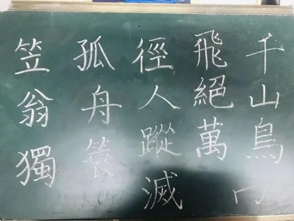 小篆|听说上了大学就没作业了，真的吗？