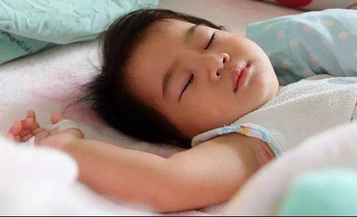 长高|春天是孩子长高“黄金期”,父母做好4件事,孩子长高长肉不发愁