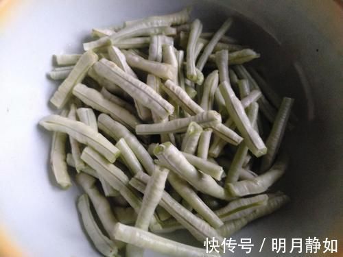 白豇豆|“它”是天然钙库，喝牛奶不如吃它，儿子隔天吃，16岁1米8