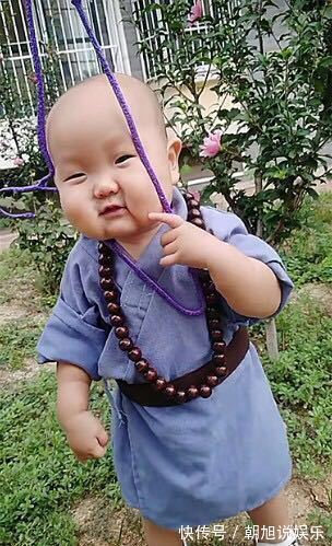 大佛珠|宝妈出门办事,让婆婆照顾3岁宝宝,看到婆婆发的照片,宝妈乐了