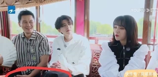 眼神 苗苗郑恺跑男里秀恩爱,有谁注意baby投射的羡慕眼神了?一共3次