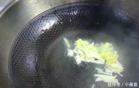 一道素鲜三丝,鲜嫩爽口,补钙清淡又有营养,特别解腻好吃