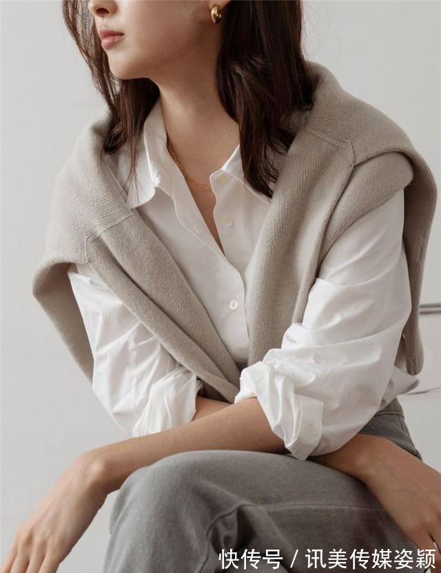 t恤|“极简风”怎么穿?日本主妇亲身示范,中年女人也能美得高级优雅