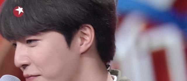 陈立农演唱《时间都去哪儿》，妈妈视频连线惊喜现身，泪洒全场！