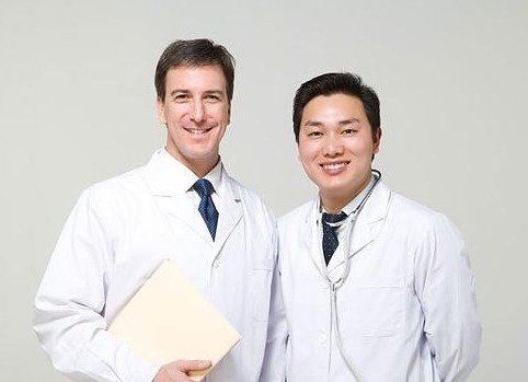 女医生|男医生面对女性“私处”时，为何不会脸红，是因为习惯了吗