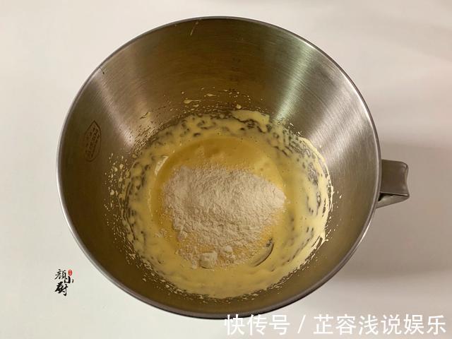 解馋|饼干别再买着吃了，只加3个鸡蛋，就能做的酥脆香甜，好吃又解馋