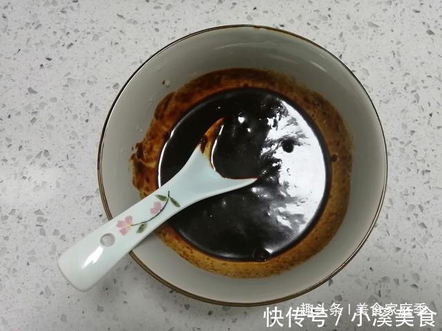 甜面酱|老豆腐这样做,比肉还好吃,香辣过瘾,二斤豆腐不够我家一顿吃的