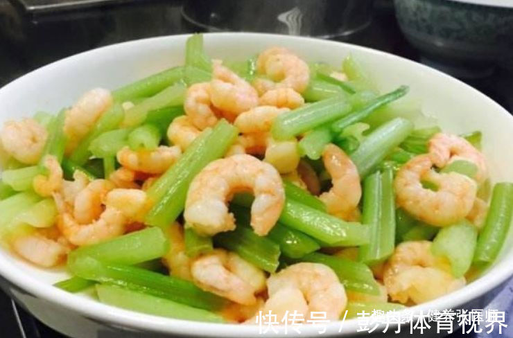 植物蛋白|女性不想变老太婆，要学会吃三种食物，美容养颜，祛皱淡斑抗衰老