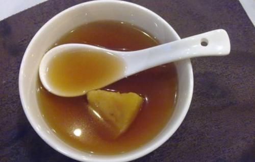 晨起空腹喝姜汤,坚持一个月,有以下4个好处,一起看看吧