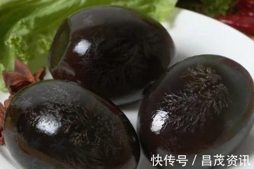 高脂血症|胆固醇含量排行榜,鸡蛋只排第5,血脂高的人,第一名尽早远离