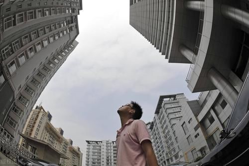 接盘侠|还稀里糊涂乱买房,记住4类房不能买,别不当回事,内行人已抛售