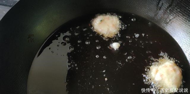 炸素丸子,还是这个方法最简单,松软鲜香,出锅后比肉丸子好吃