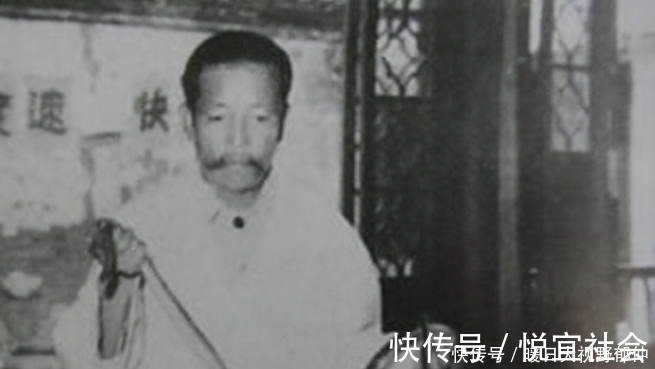 旷世神医@他目不识丁却是旷世神医,救无数人性命,克林顿称其“东方蛇仙”