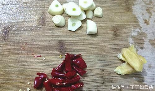 蚝油|蚝油酱烧香菇、香菇焖鸡,营养丰富,好吃下饭!